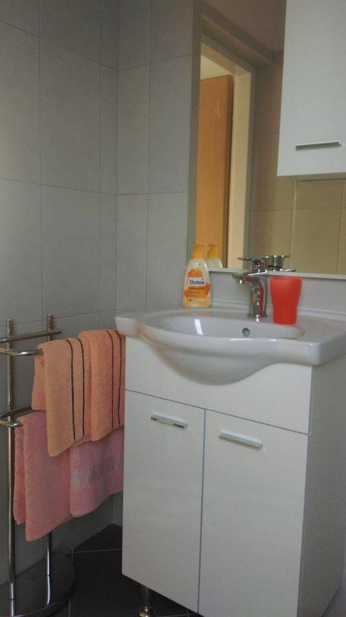Room Ribica Banjol Exterior photo